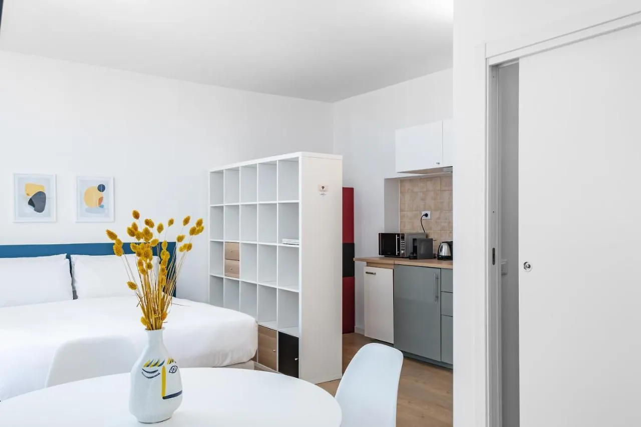 Relstay - Porta Romana - Large Studio Milan